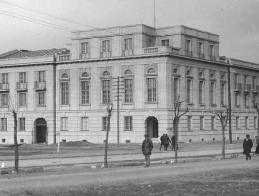 Budynek Banku Polskiego historia gdyni portal news informacje